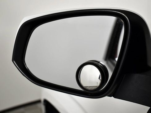 Certified 2022 Toyota Tacoma SR image 24