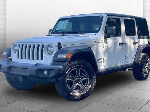 Used 2018 Jeep Wrangler Unlimited Sport S AWD/4WD image 12