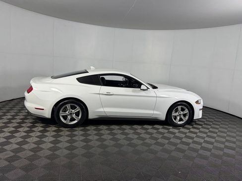 Used 2023 Ford Mustang Coupe RWD image 5