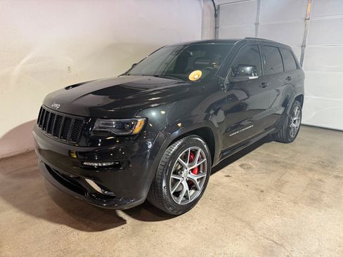 Used 2016 Jeep Grand Cherokee SRT AWD/4WD image 3