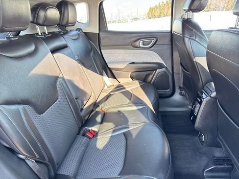 Used 2022 Jeep Compass Latitude w/ Convenience Group image 11