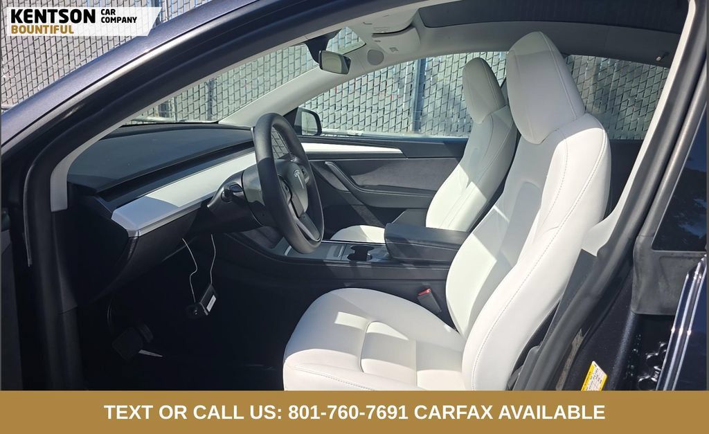 Used 2024 Tesla Model Y Long Range AWD/4WD image 5