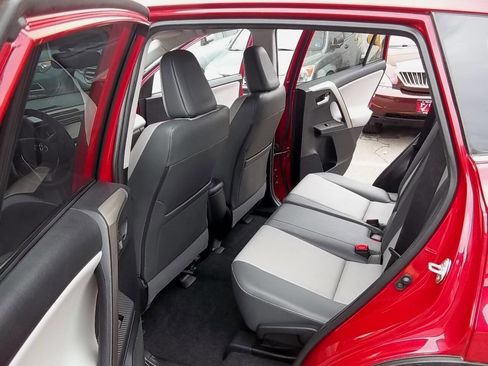 Used 2014 Toyota RAV4 Limited AWD/4WD image 8