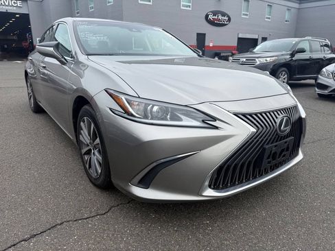 Used 2019 Lexus ES 350 w/ Accessory Package 2 FWD image 2