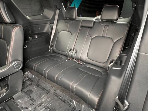 Used 2023 Honda Pilot TrailSport image 15