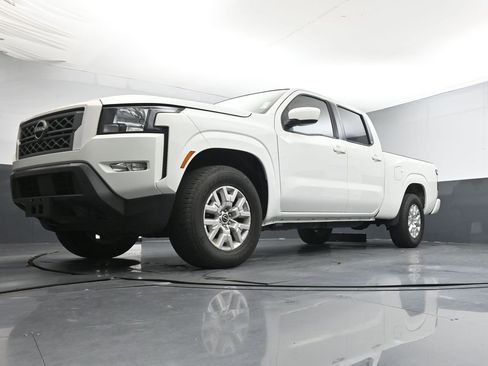 Used 2022 Nissan Frontier SV w/ Technology Package AWD/4WD image 20