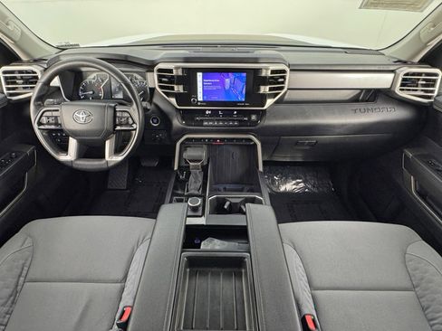 Used 2022 Toyota Tundra SR5 w/ SR5 Convenience Package image 12