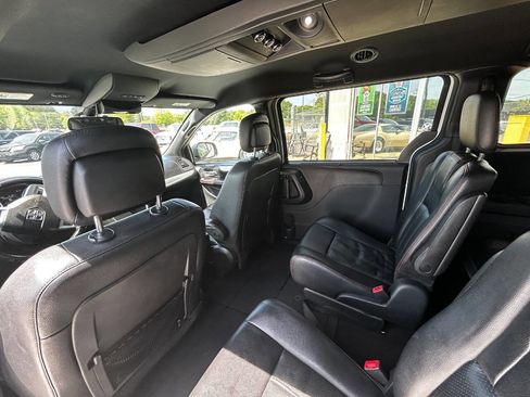 Used 2019 Dodge Grand Caravan GT FWD image 9
