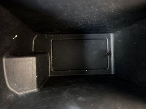 Used 2022 GMC Terrain SLE image 32