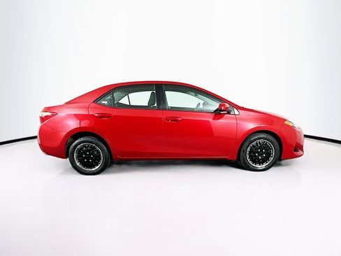 Used 2017 Toyota Corolla LE image 10