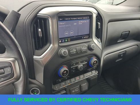 Used 2022 Chevrolet Silverado 1500 LT w/ Z71 Off-Road Package image 35
