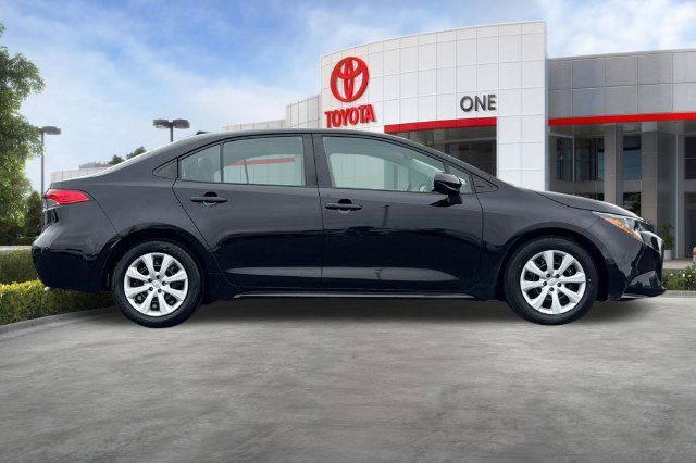 Certified 2024 Toyota Corolla LE FWD image 3