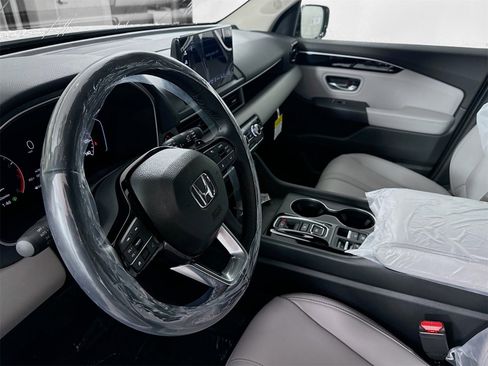 Used 2025 Honda Pilot EX-L image 7