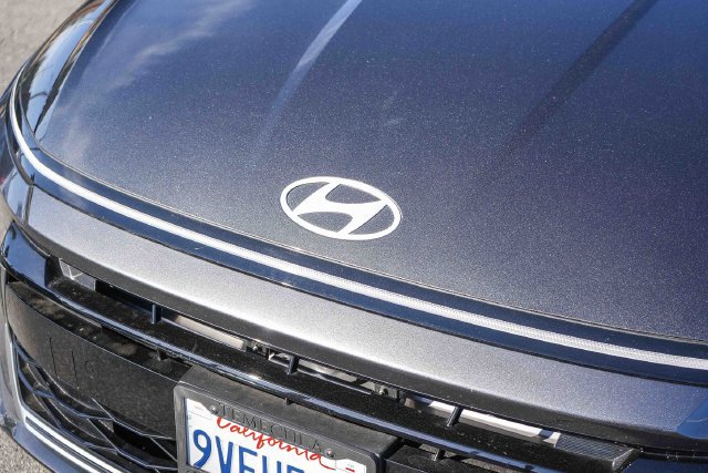 Used 2025 Hyundai Sonata SE FWD image 6