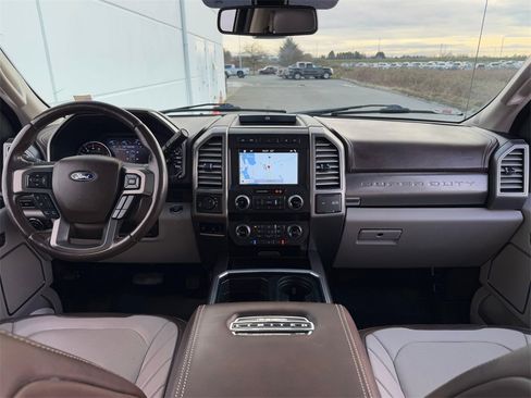 Used 2019 Ford F350 Limited image 12