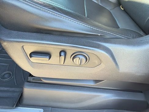 Used 2019 GMC Sierra 1500 SLT w/ SLT Premium Plus Package image 16