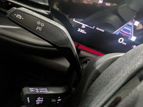 Used 2025 Audi Q5 Premium Plus w/ Premium Plus image 16