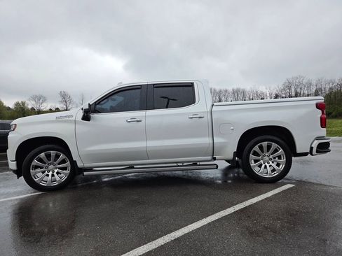 Used 2019 Chevrolet Silverado 1500 High Country w/ Technology Package AWD/4WD image 26