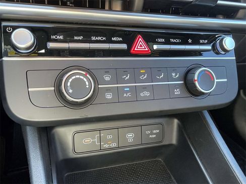 Used 2026 Hyundai Santa Cruz SE image 17