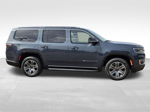 Used 2024 Jeep Wagoneer Series II AWD/4WD image 27