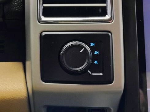 Used 2017 Ford F350 Lariat w/ Lariat Value Package image 47