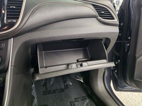 Used 2019 Chevrolet Trax LS FWD image 19