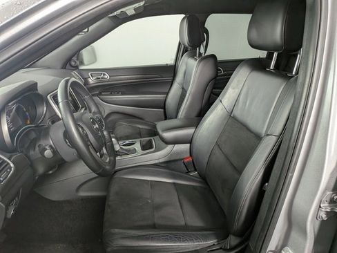 Used 2018 Jeep Grand Cherokee Altitude image 14