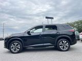 Used 2023 Nissan Rogue SV image 4