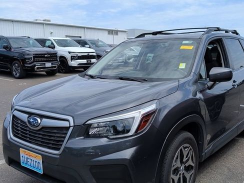 Used 2021 Subaru Forester Premium w/ Popular Package #1 AWD/4WD image 1