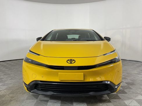 New 2026 Toyota Prius Plug-In Hybrid FWD image 2