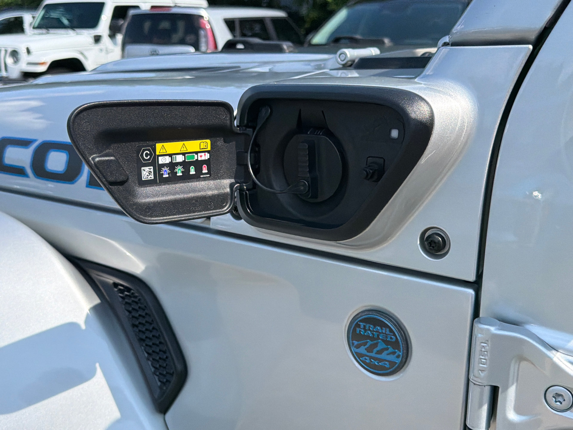 Used 2022 Jeep Wrangler Unlimited Rubicon 4xe w/ Steel Bumper Group AWD/4WD image 17