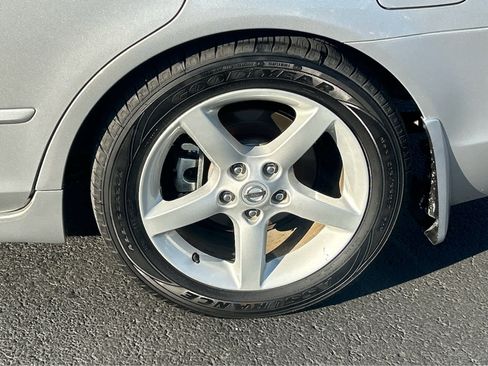 Used 2005 Nissan Altima 3.5 SE w/ (M01) Sport Pkg image 32