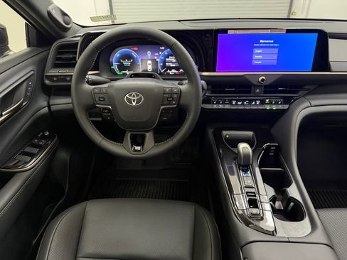 Used 2026 Toyota Crown w/ Advanced Technology Package AWD/4WD image 32