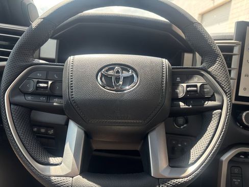 New 2026 Toyota Tundra Limited AWD/4WD image 21