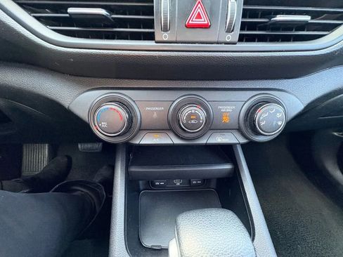 Used 2023 Kia Forte LXS FWD image 22