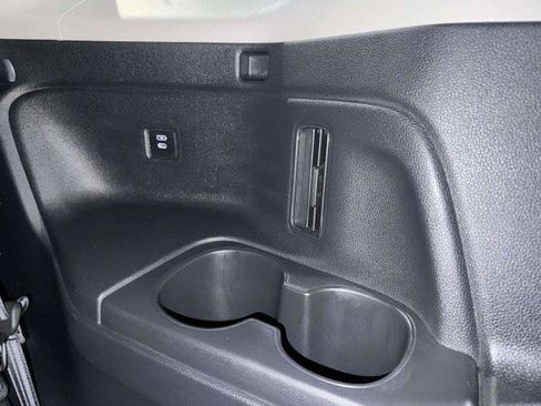 Used 2025 Honda Pilot EX-L image 46
