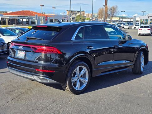 Used 2023 Audi Q8 Premium w/ Convenience Package image 4