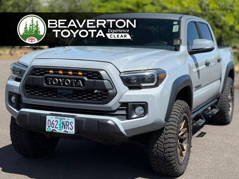 Used 2019 Toyota Tacoma TRD Off-Road AWD/4WD image 1