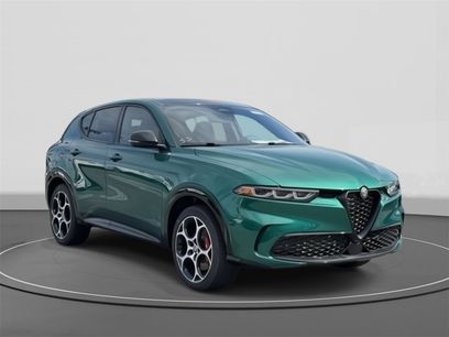 New 2025 Alfa Romeo Tonale w/ Premium Package