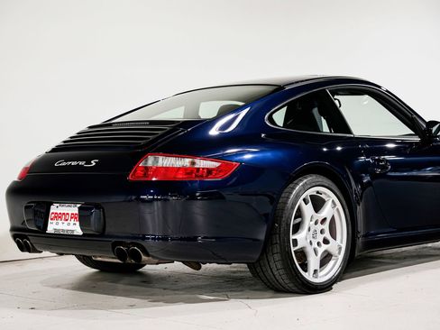 Used 2006 Porsche 911 Carrera S RWD image 35