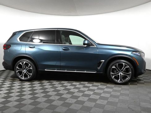 Used 2026 BMW X5 xDrive40i w/ Climate Comfort Package image 8