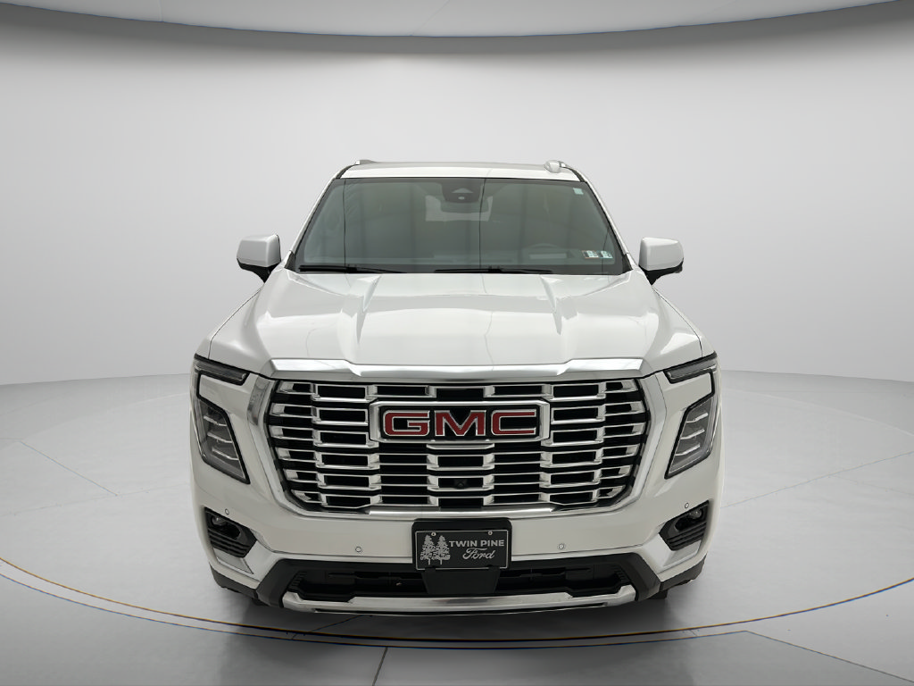Used 2025 GMC Yukon XL Denali AWD/4WD image 2