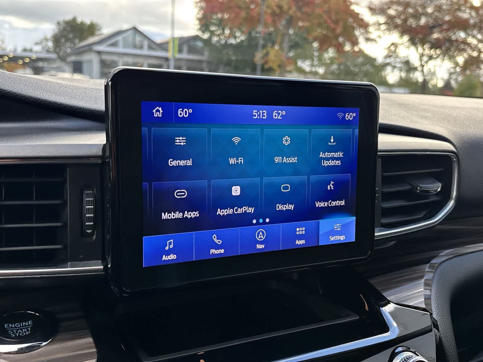 Used 2023 Ford Explorer Limited AWD/4WD image 24