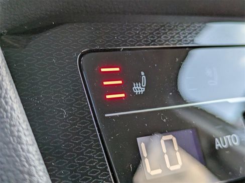 New 2026 Volkswagen Taos SEL image 30