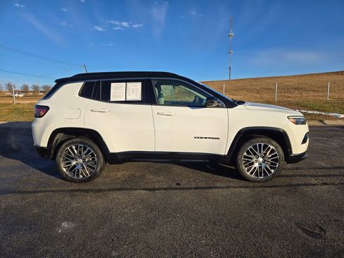 Used 2022 Jeep Compass Limited w/ Elite Group image 2