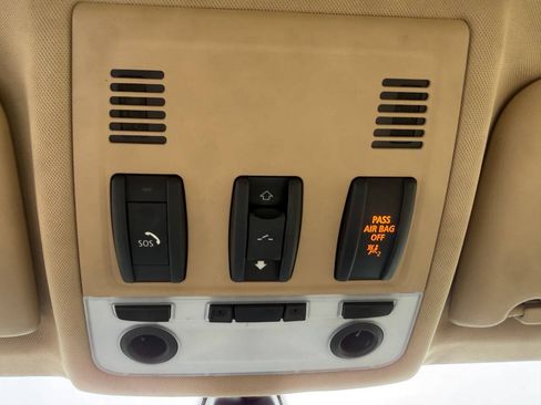 Used 2009 BMW 328i xDrive Sedan AWD/4WD image 24