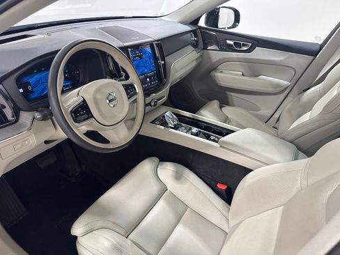 Used 2025 Volvo XC60 T8 Ultra w/ Protection Package Premier AWD/4WD image 18