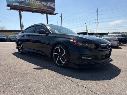 Used 2018 Honda Accord Sport image 45