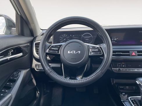 Used 2024 Kia Seltos S FWD image 12