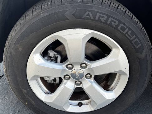 Used 2019 Jeep Compass Latitude AWD/4WD image 7